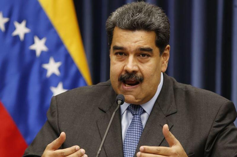 Maduro ofrece 20.000 becas para estudiantes colombianos en paro 