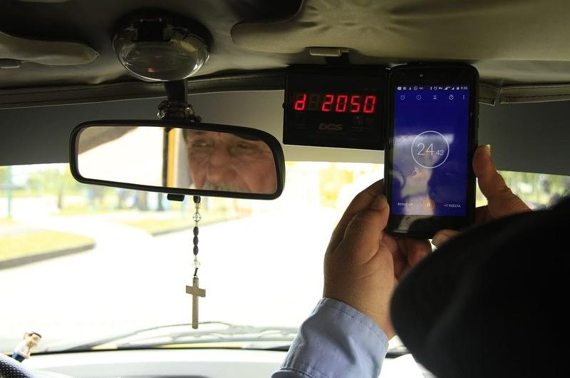 Más de 1.000 taxis están ya habilitados para cobrar nueva tarifa 