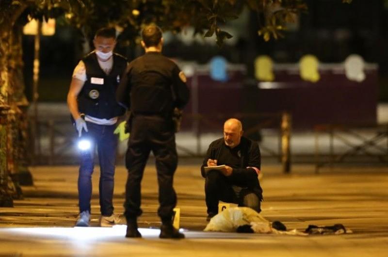 Ataque con cuchillo en París dejó 7 personas heridas