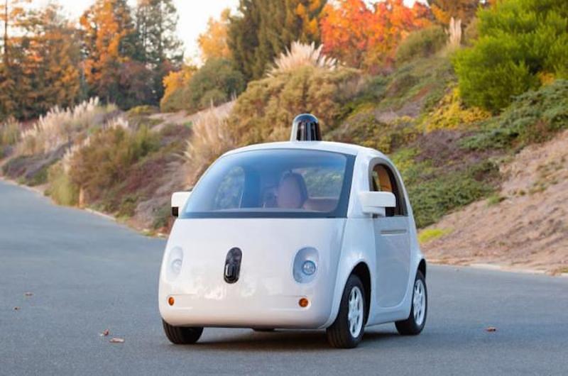 Google lanzaría servicio de transporte autónomo 