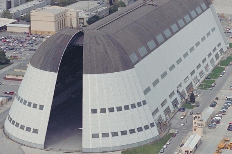 Google alquila un viejo hangar dela NASA